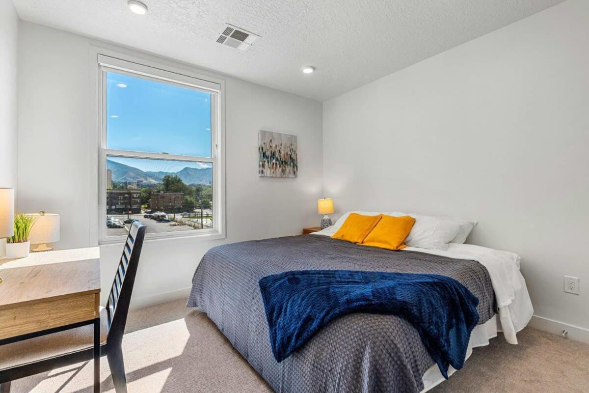 2Br Luxury Urban Escape Balcony & Fitness Center Apartment Salt Lake City Luaran gambar