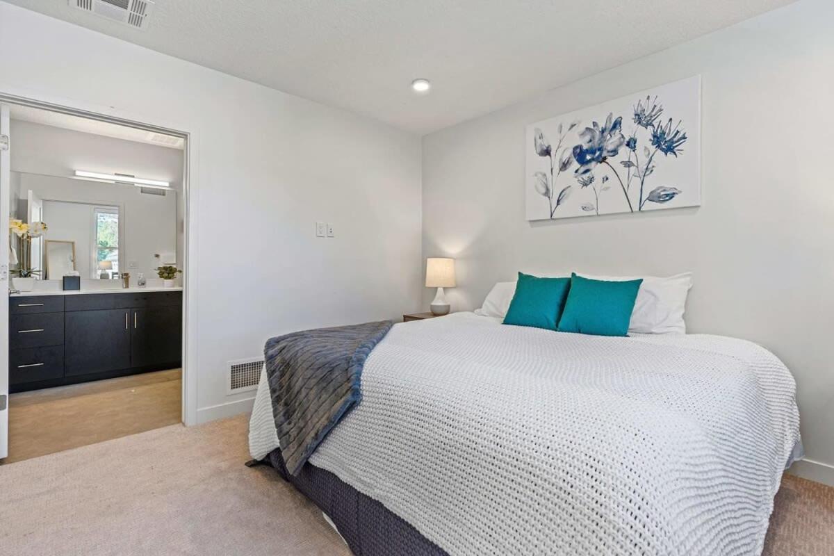 2Br Luxury Urban Escape Balcony & Fitness Center Apartment Salt Lake City Luaran gambar