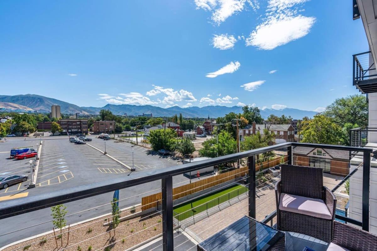 2Br Luxury Urban Escape Balcony & Fitness Center Apartment Salt Lake City Luaran gambar